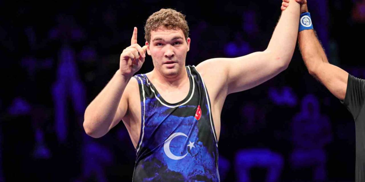 Cemal Yusuf Bakır, U20 Dünya Şampiyonası’nda Gümüş Madalya Kazandı