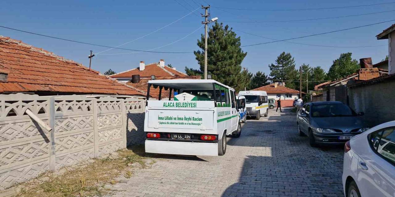 Yalnız Yaşayan Adam Evinde Ölü Bulundu