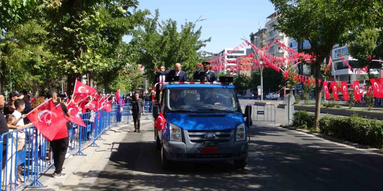 Batman’da 30 Ağustos Zafer Bayramı Kutlandı