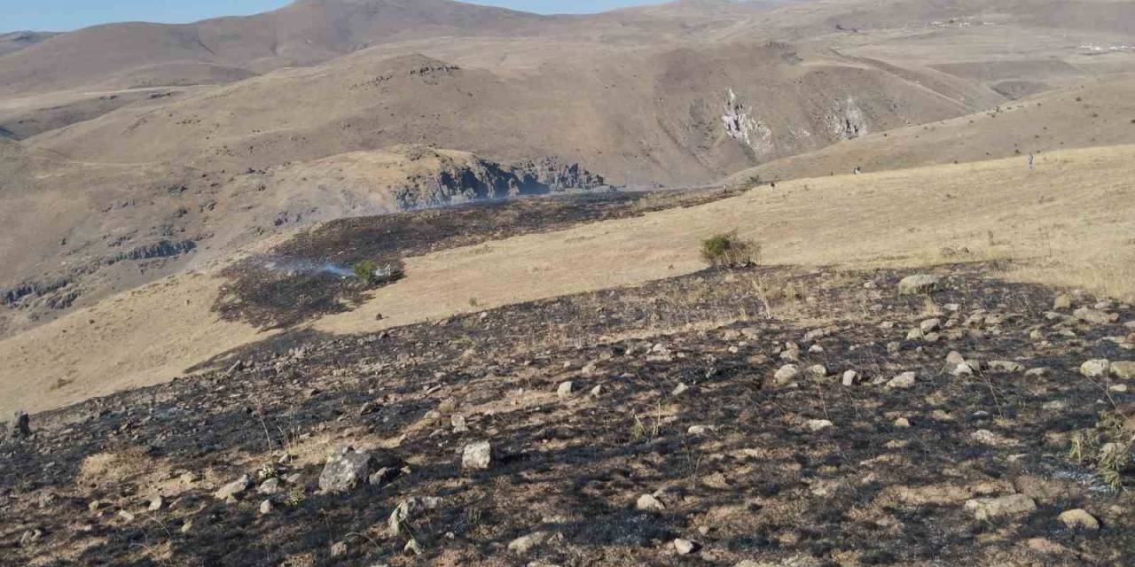 Erzurum’da Korkutan Ot Yangını
