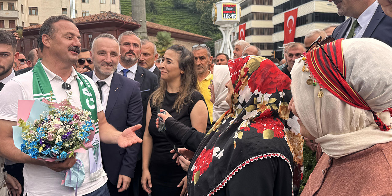 Anahtar Parti Genel Başkanı Ağıralioğlu, Rize'de temaslarda bulundu
