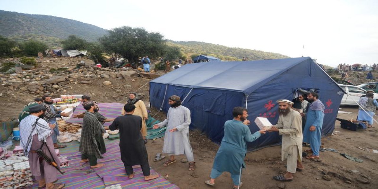 Afganistan'da meydana gelen depremde hayatını kaybedenlerin sayısı 1457’ye yükseldi