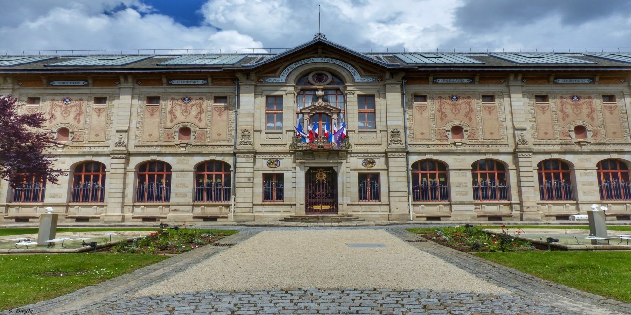 Fransa'da müzeden 9,5 milyon avro değerindeki tarihi eserler çalındı