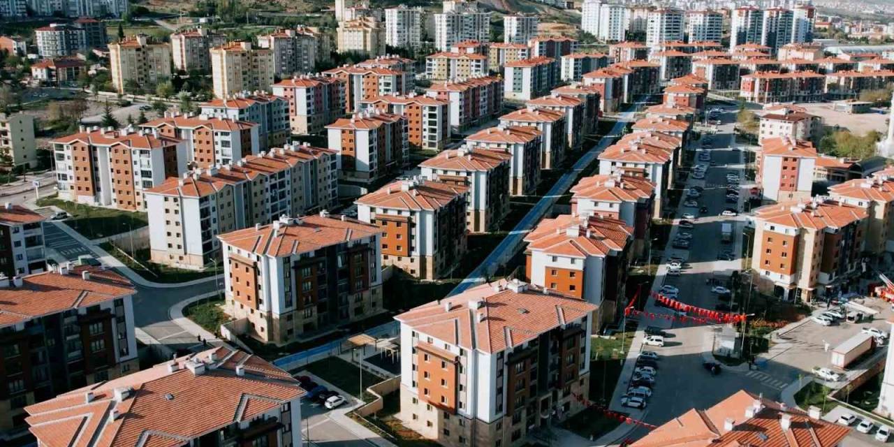 Bakan Kurum’dan Elazığ’a ’hemşehrilik’ Teşekkürü