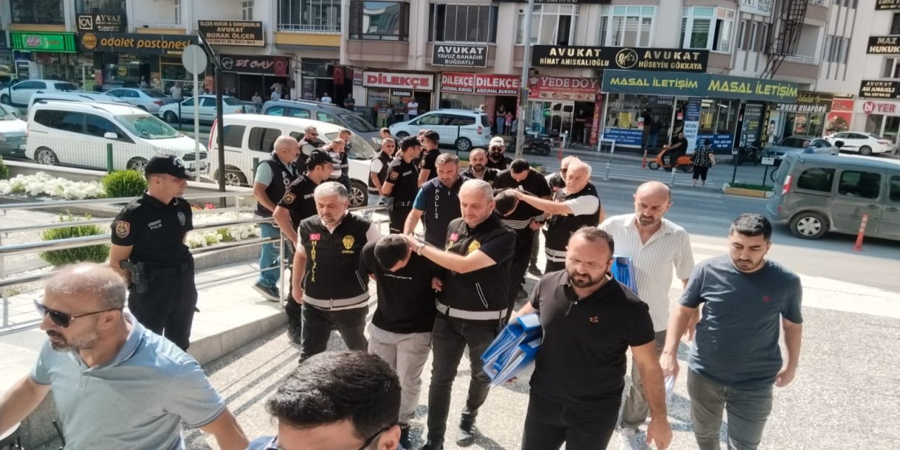 Çorum'da 10 milyonluk 'change' araç operasyonu: 8 gözaltı