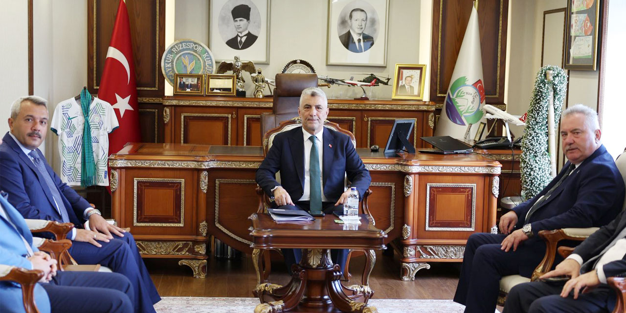 Ticaret Bakanı Bolat, Rize'de ziyaretlerde bulundu