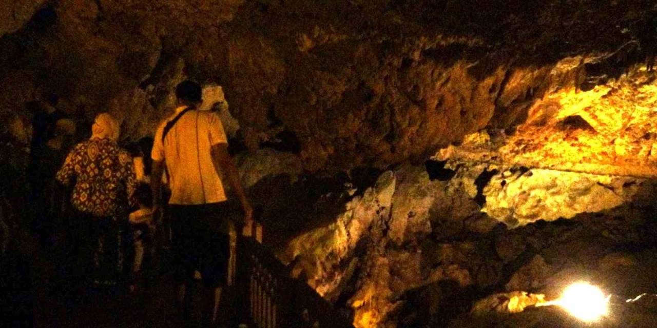 Sularını Kaybetse De Ziyaretçisini Kaybetmedi