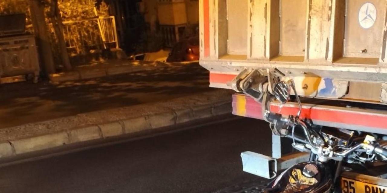 İzmir’de Motosiklet Kazası: 1 Ölü, 1 Yaralı