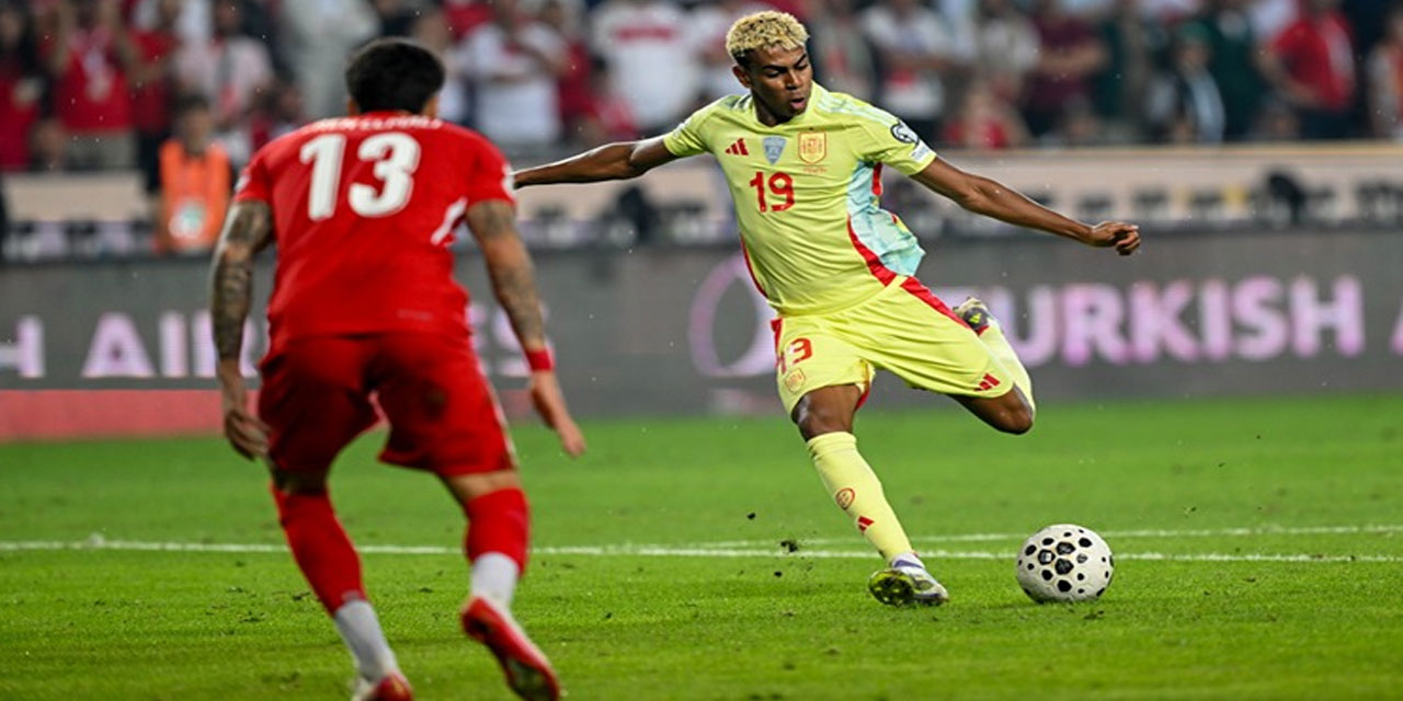 A Milli Futbol Takımı, İspanya karşısında ağır yenilgi yaşadı