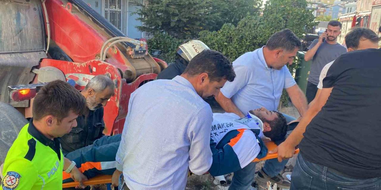 Yokuşta Aşağı İnerken Kontrolden Çıkan İş Makinesi Dehşet Saçtı: 2’si Çocuk 4 Yaralı