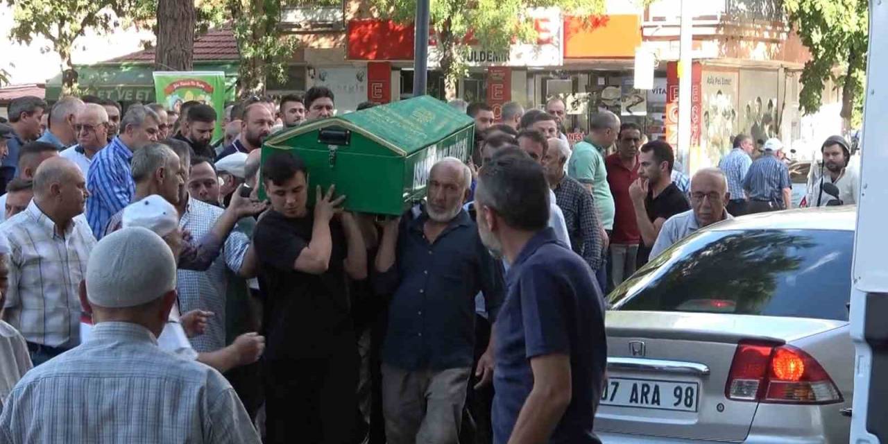 Görev Başındayken Otomobilin Çarptığı Güvenlik Görevlisi Hayatını Kaybetti