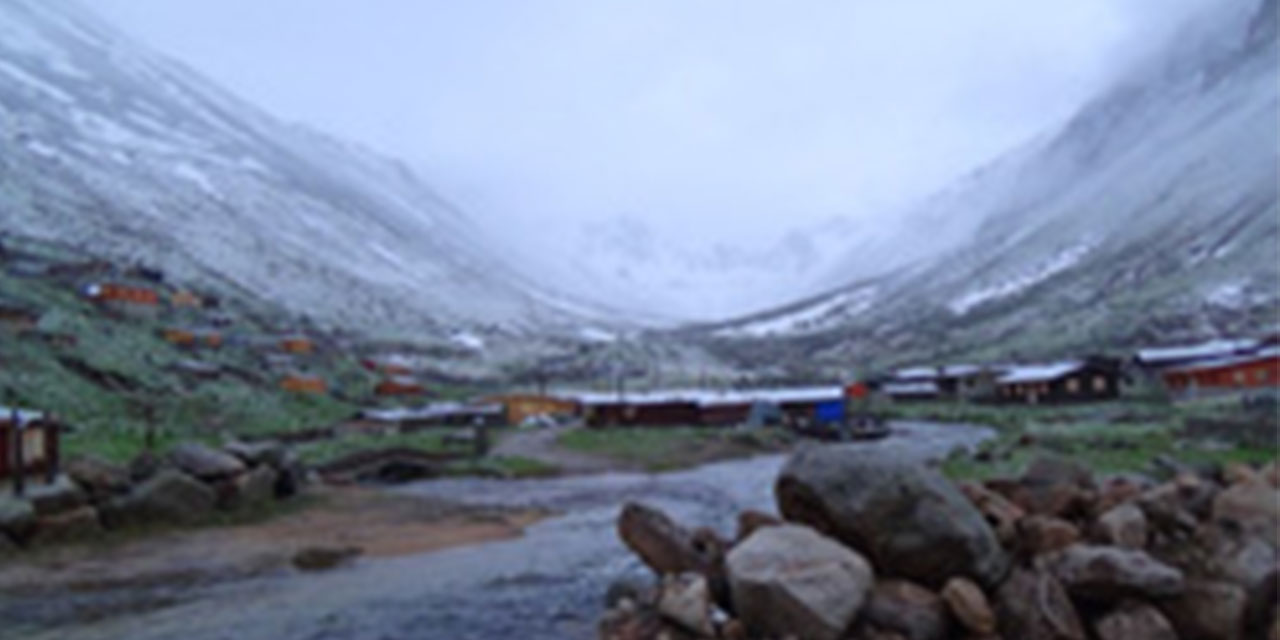 Rize'de yaylada yollarını kaybeden iki turiste ulaşmak için çalışma başlatıldı