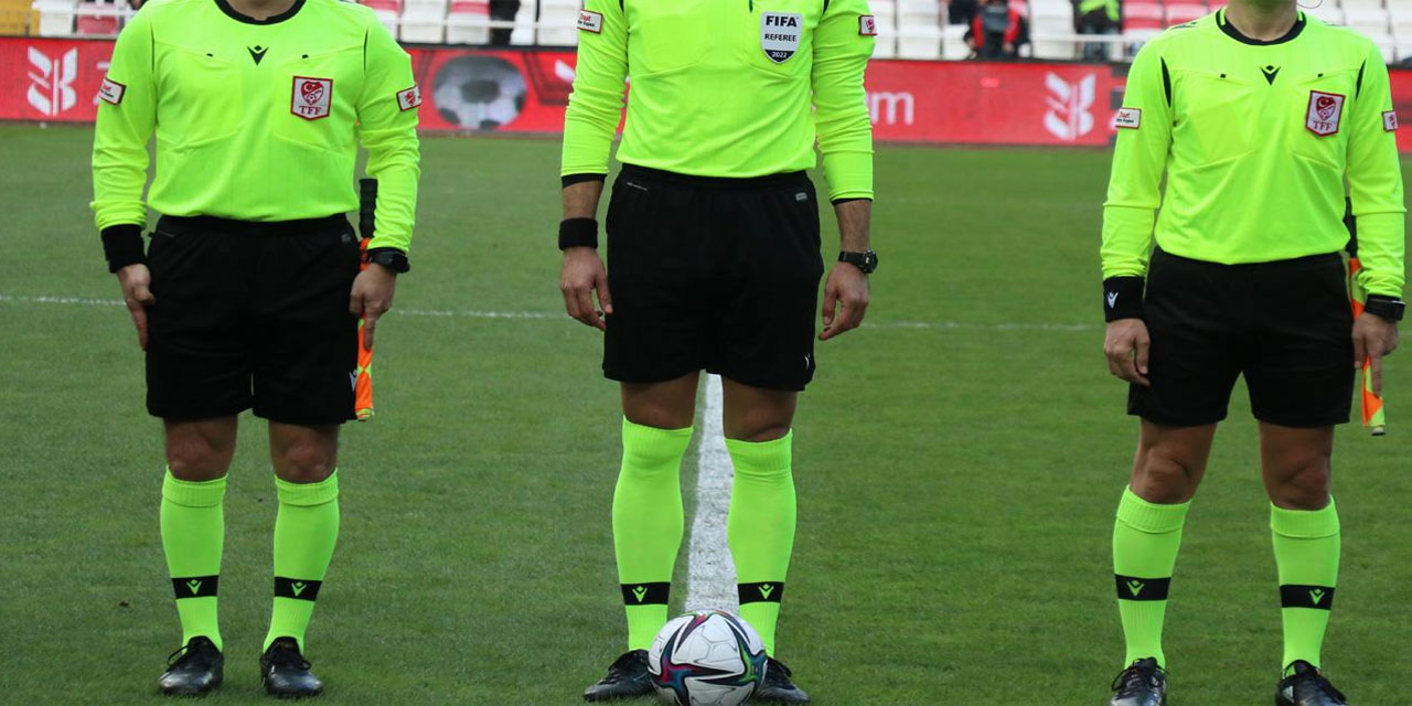 Artvin Hopaspor - Pazarspor maçının hakemi belli oldu