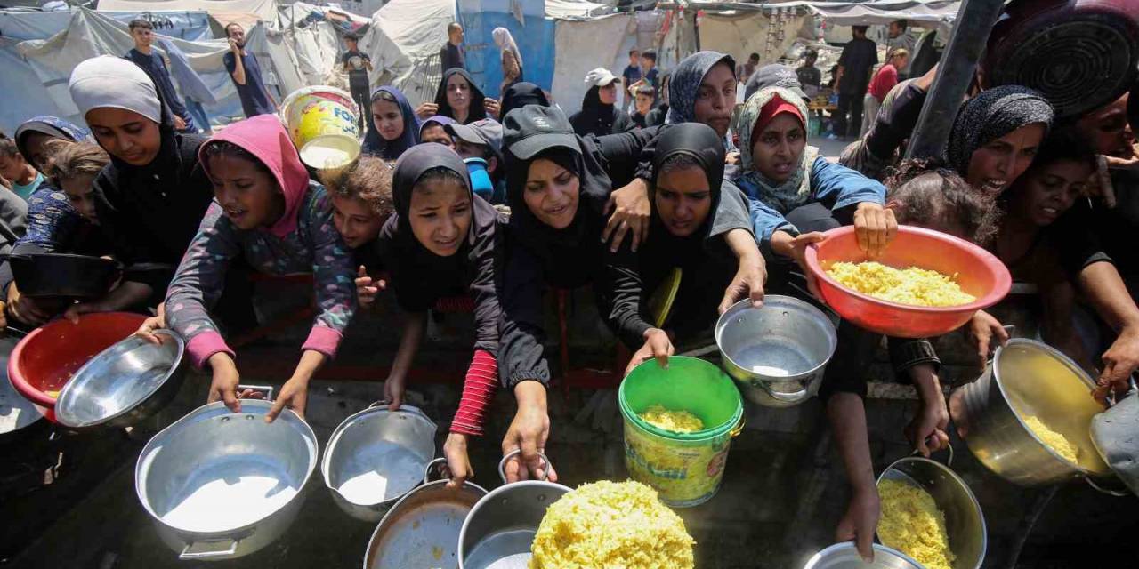 Gazze’de Son 24 Saatte 2 Sivil Daha Açlıktan Hayatını Kaybetti