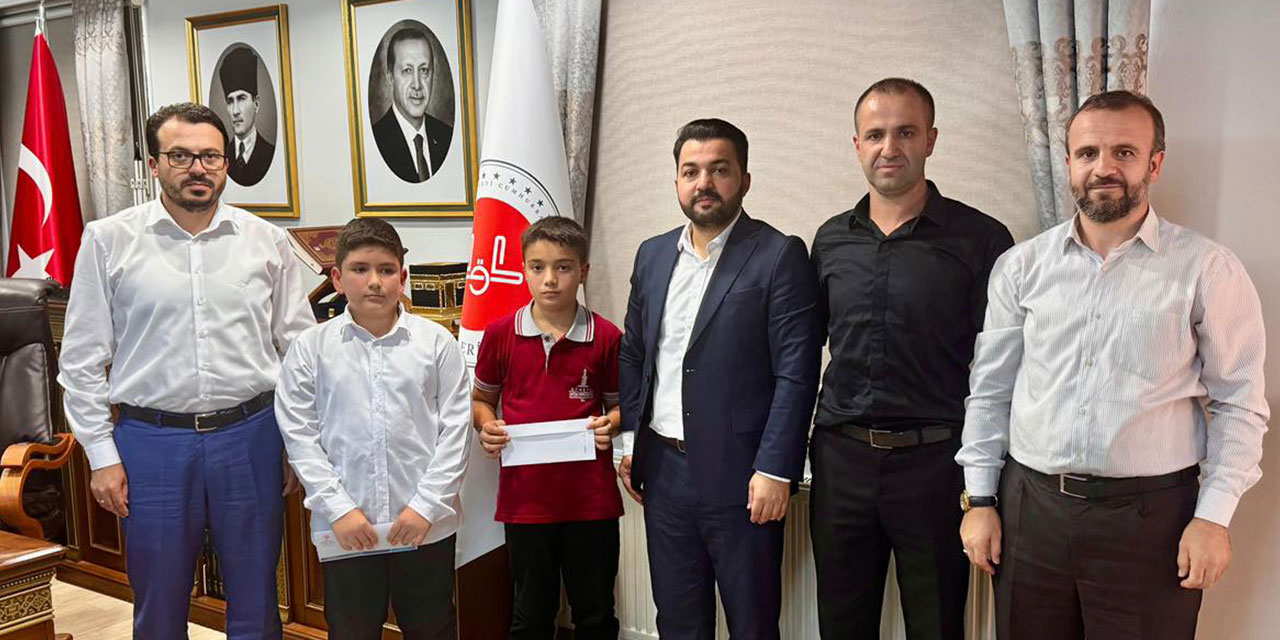 Rize'de Kur'an-ı Kerim'i Yüzünden Güzel Okuma Yarışması İl Finali Tamamlandı