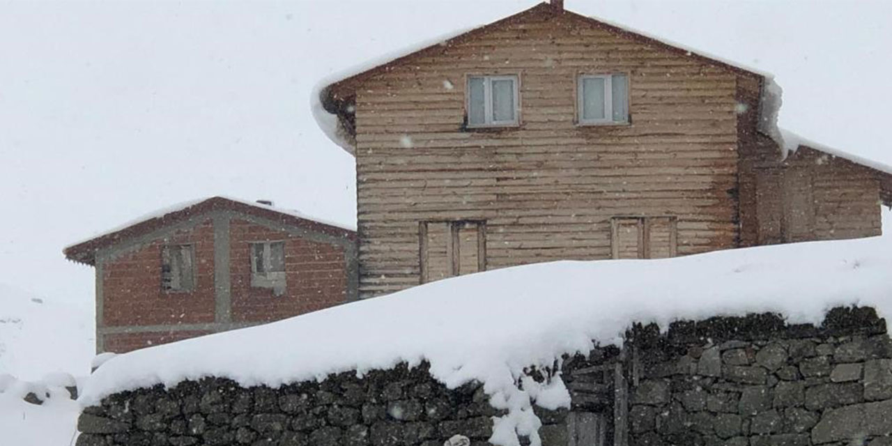 Kaçkar Dağları’nda kar kalınlığı yarım metreye ulaştı