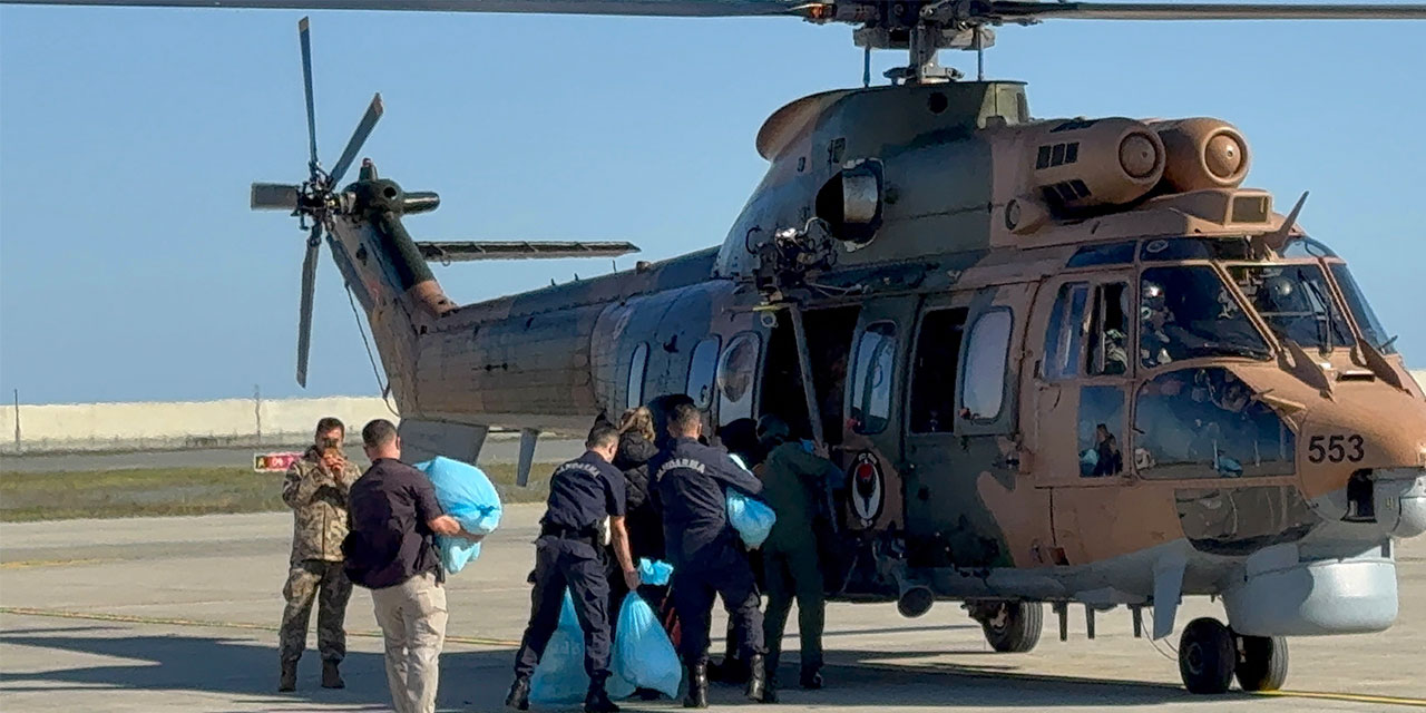 Rize’de Çamlıhemşin’in yaylalarına yardımlar helikopterle taşınıyor