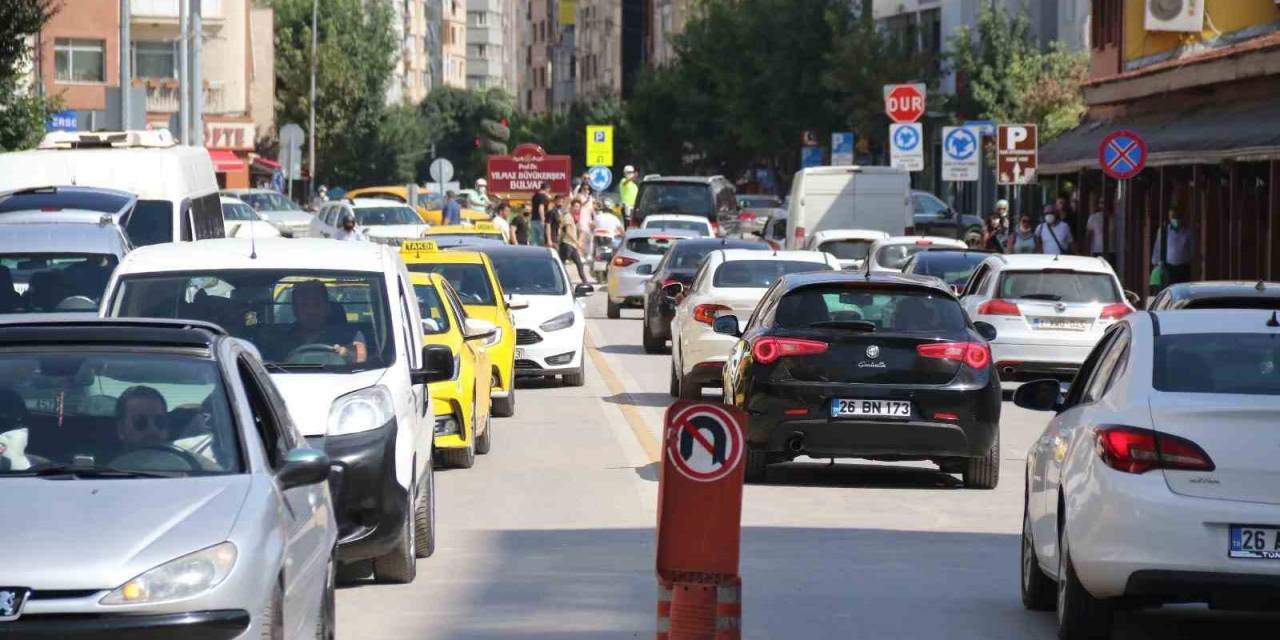 Milletvekili Hatipoğlu: "Eskişehir’in Korkunç Bir Trafik Sorunu Var"