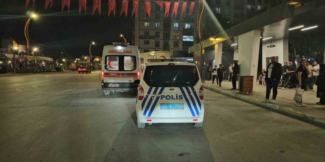 Gaspçı Telefonunu Almak İstediği Şahsı Bıçakla Yaraladı