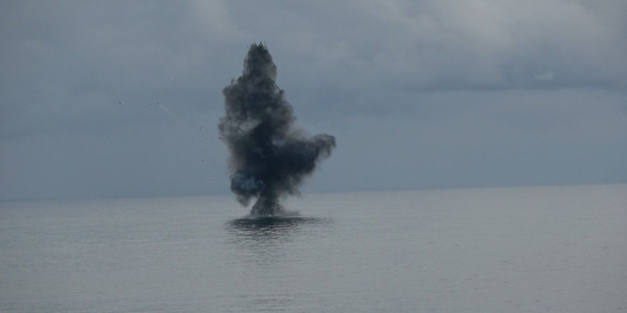 Ukrayna'ya ait insansız deniz aracı Yoroz Limanı açıklarında patlatılarak imha edildi