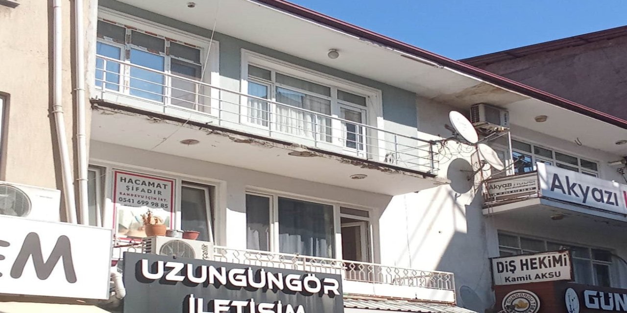 Duvarlarından sesler gelen bina tahliye edildi