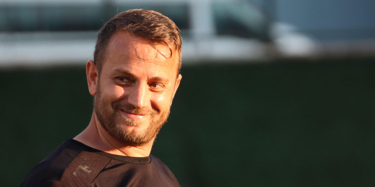 Pazarspor'a PFDK Şoku: Teknik Direktör Öztürk'e 6 Maç Men, Futbolcu Şengül de Cezalı