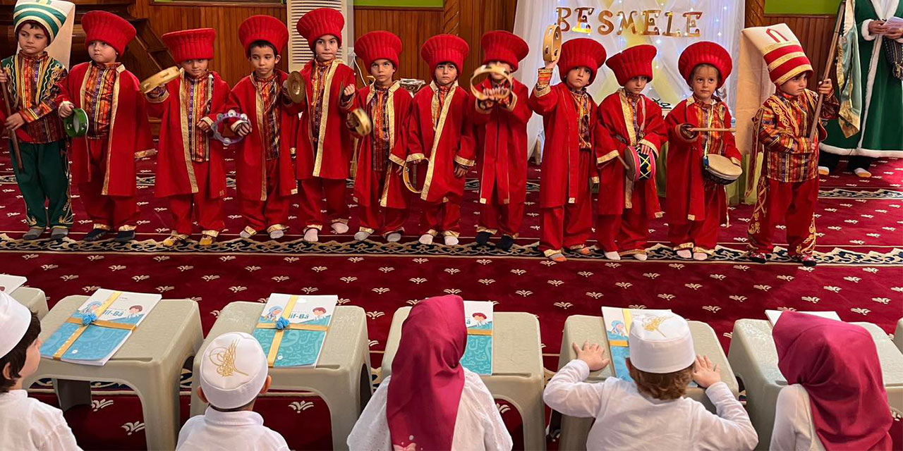 Rize’de Miniklerin Kur’an Yolculuğu: Bed-i Besmele Coşkusu