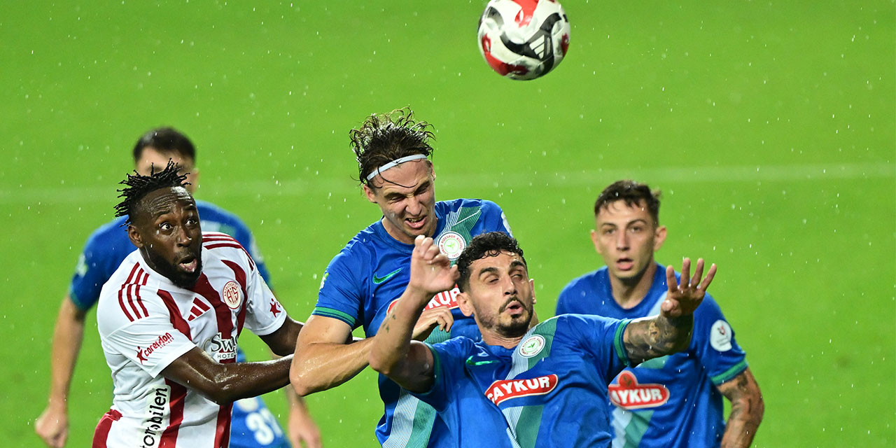 Çaykur Rizespor Deplasmanda Antalyaspor'u 5'ledi, Milli Araya Galibiyetle Girdi!