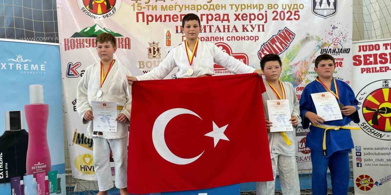 Düzceli Sporcular Makedonya’dan Derece İle Döndü