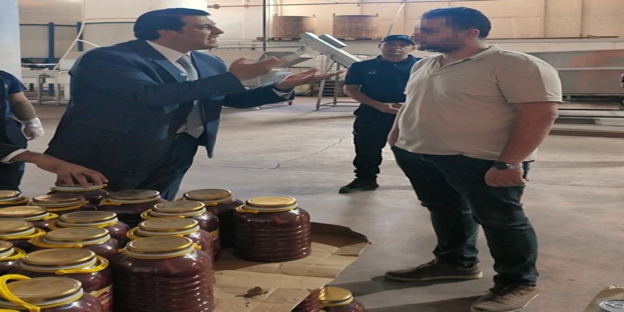 Gaziantep'te gıda fabrikası denetimlerinde şoke eden görüntüler: Belediye başkanı çileden çıktı