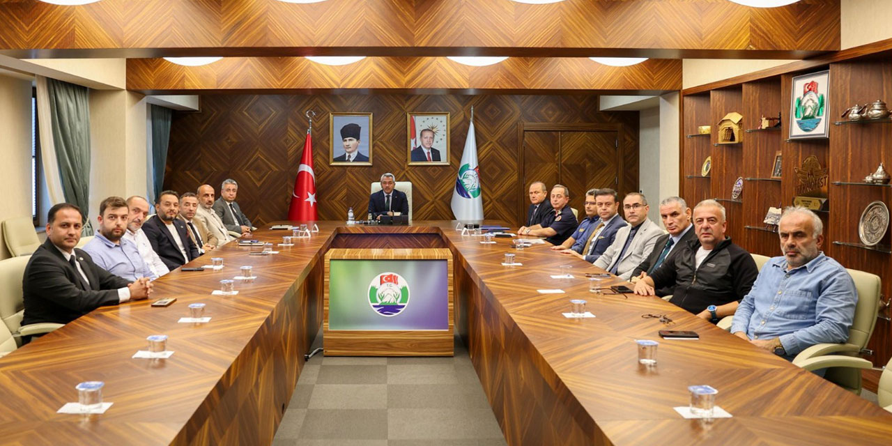 Çaykur Rizespor-Trabzonspor Derbisi İçin Misafir Seyirci Onayı Bakanlık Görüşmesinden Sonra Verilecek