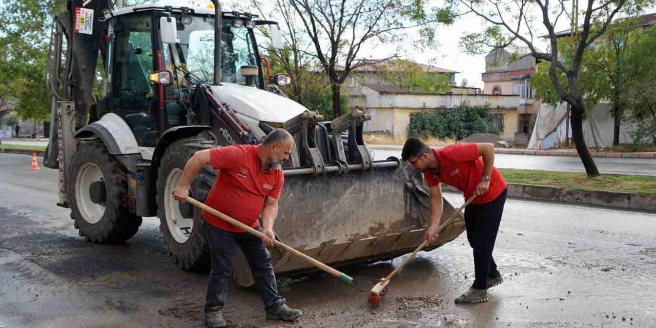 Kahramanmaraş’ta Yağış Sonrası Temizlik