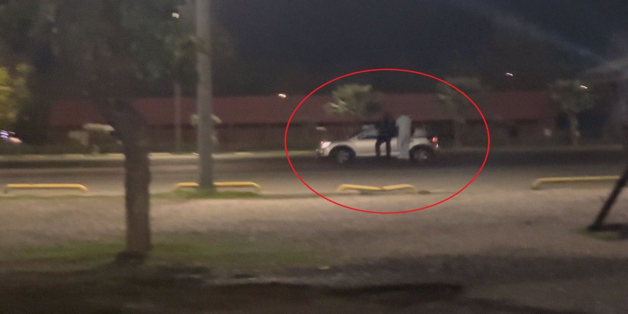 Samsun’da kazaya davetiye: Hareket halindeki aracın üzerine çıktılar