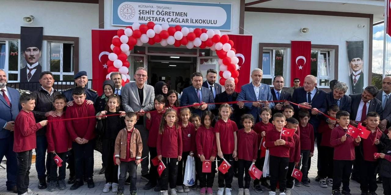 Tavşanlı’da Yapımı Tamamlanan İlkokul Hizmete Açıldı