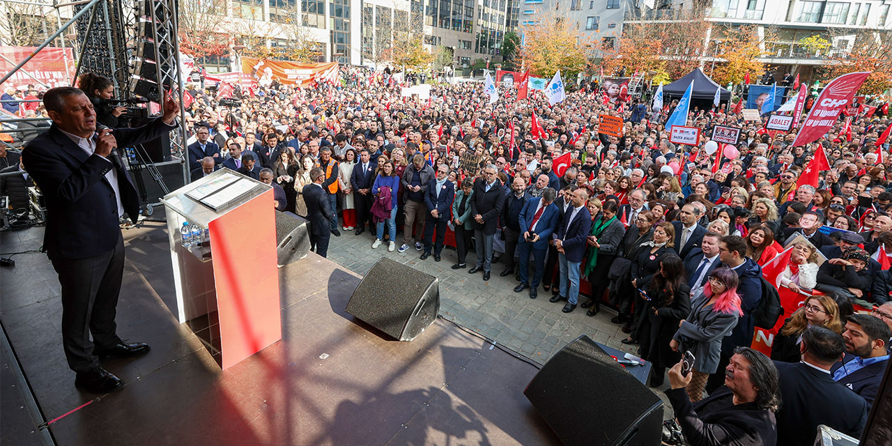 Özgür Özel, Brüksel’de düzenlenen mitinge katıldı