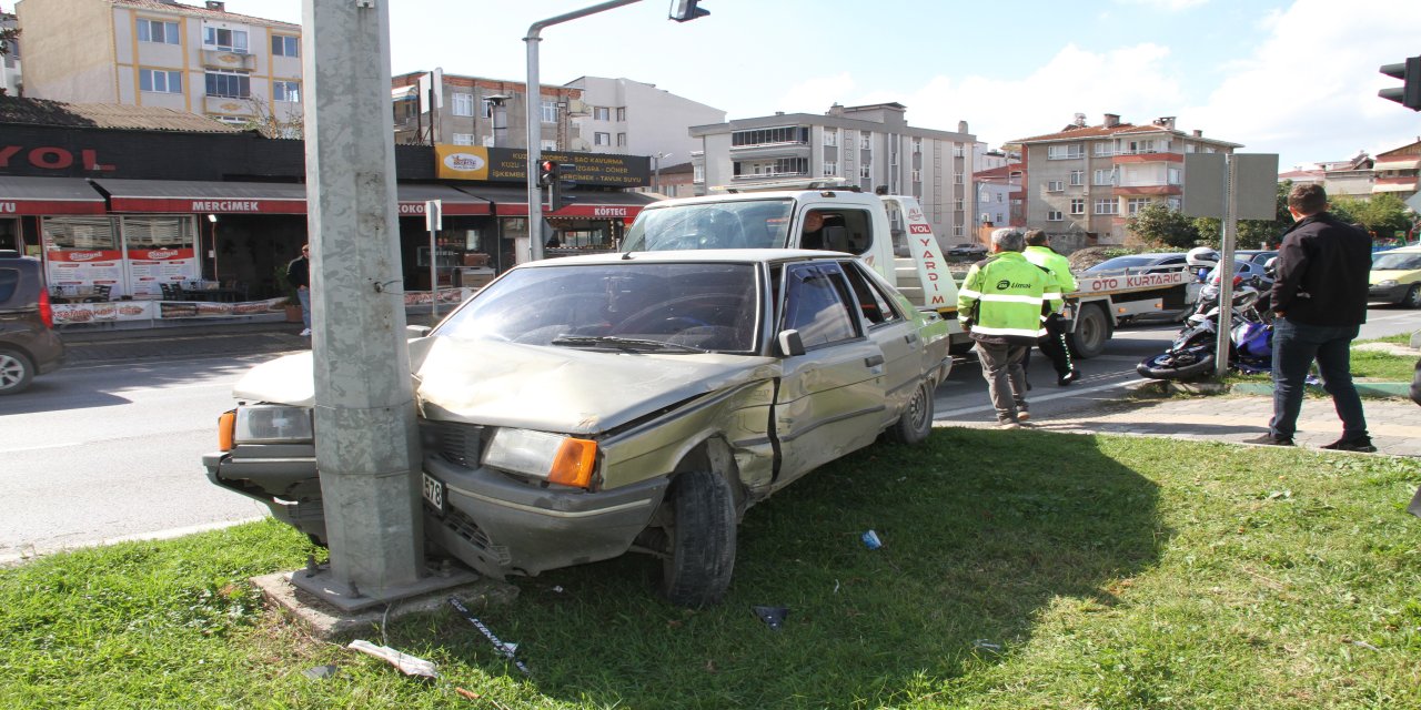 Samsun'da otomobil ile motosiklet çarpıştı: 2 yaralı