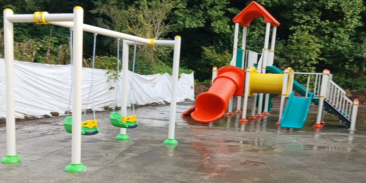 Pazar'da Çocuklara Yeni Eğlence Durağı: Hamidiye'ye Modern Oyun Alanı!