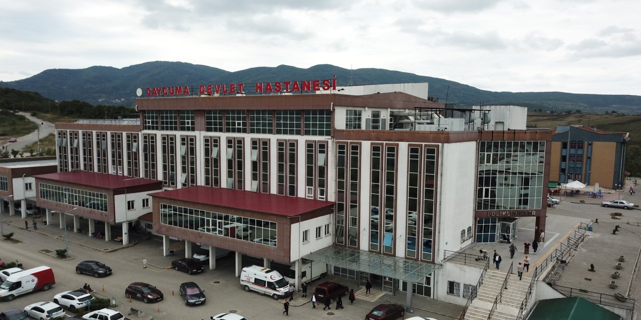 16 yaşındaki çocuk, karın ağrısı şikayetiyle gittiği hastanede ölü doğum yaptı