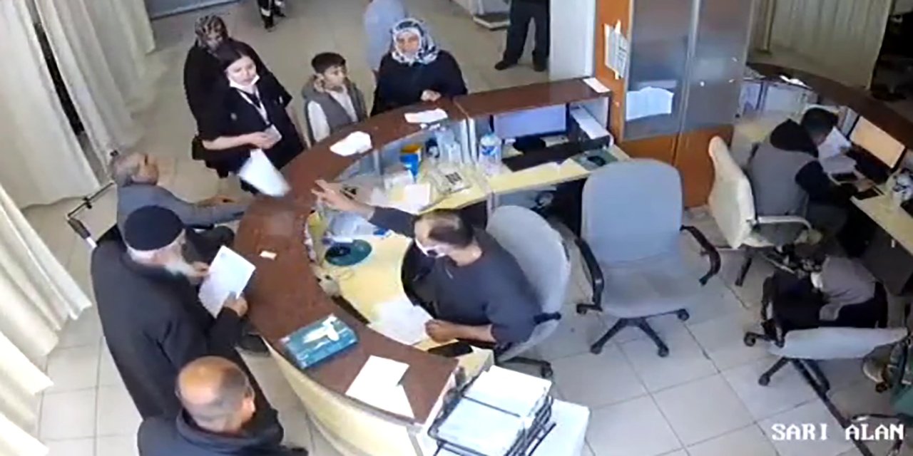 Hastaya bağırıp hakaret eden, oğluna da kalem fırlatan doktor hakkında soruşturma