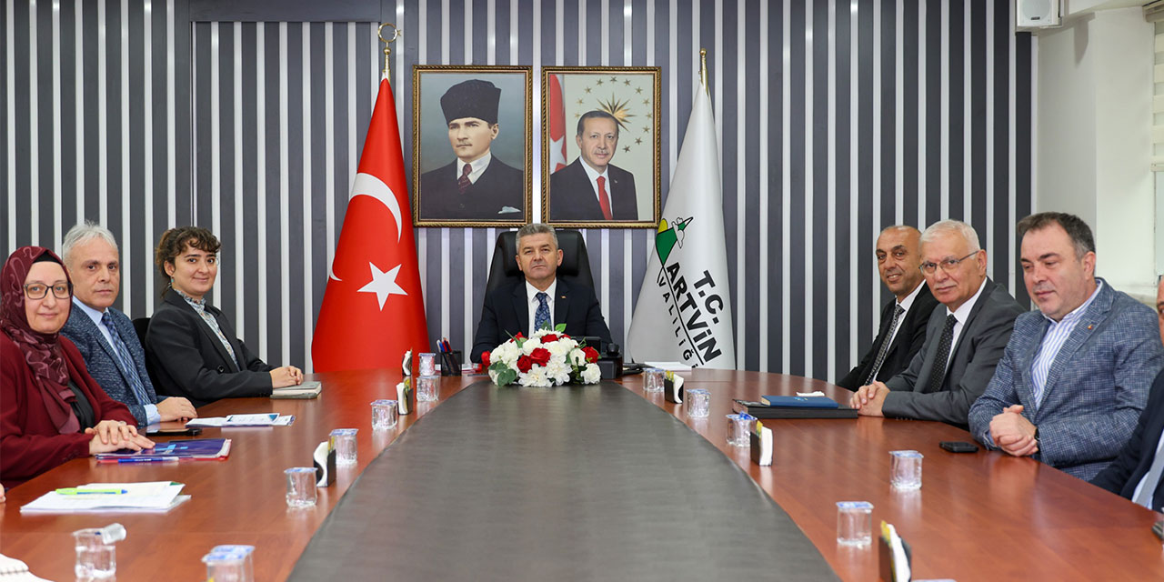 Artvin'de Vali Ergün başkanlığında İl İstihdam ve Mesleki Eğitim Kurulu toplantısı yapıldı