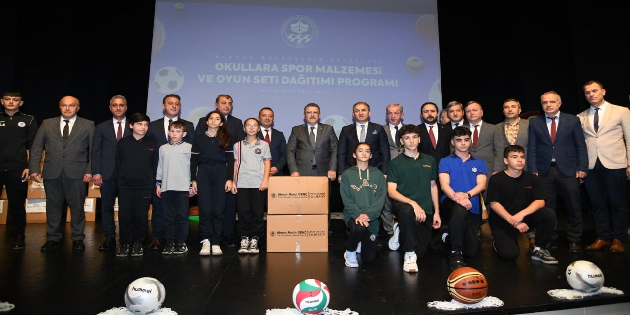 Trabzon'da okullara spor malzemesi ve oyun seti desteği