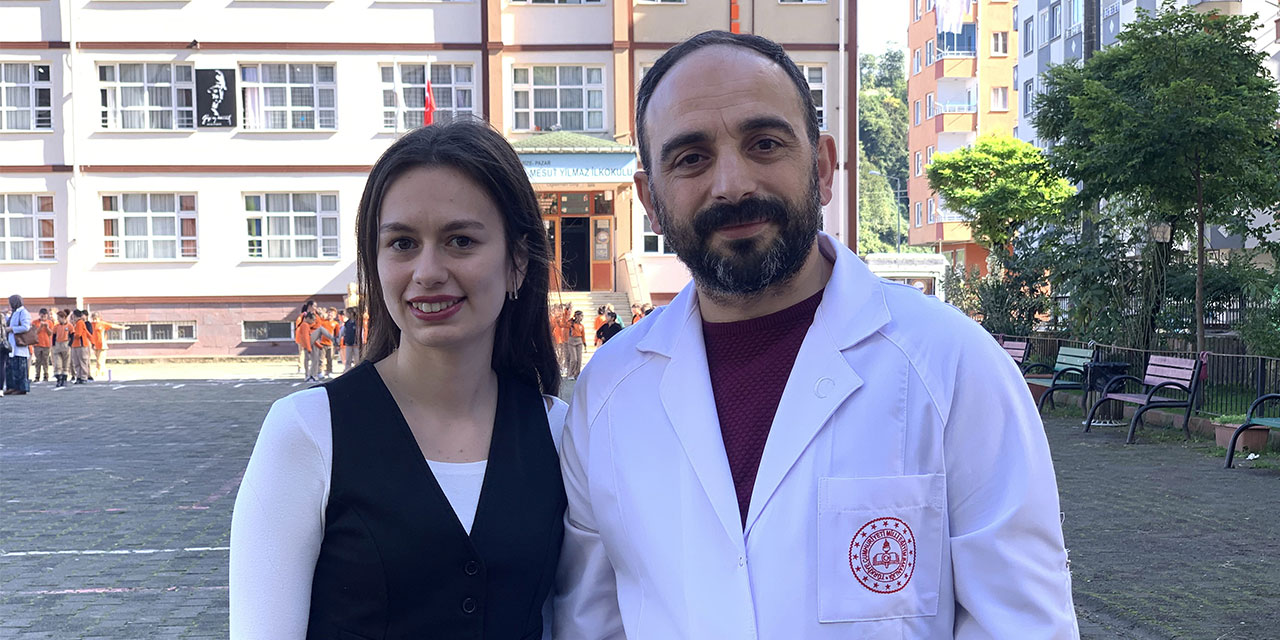Rize'de mezun olduğu okulda ilk öğretmeniyle meslektaş oldu
