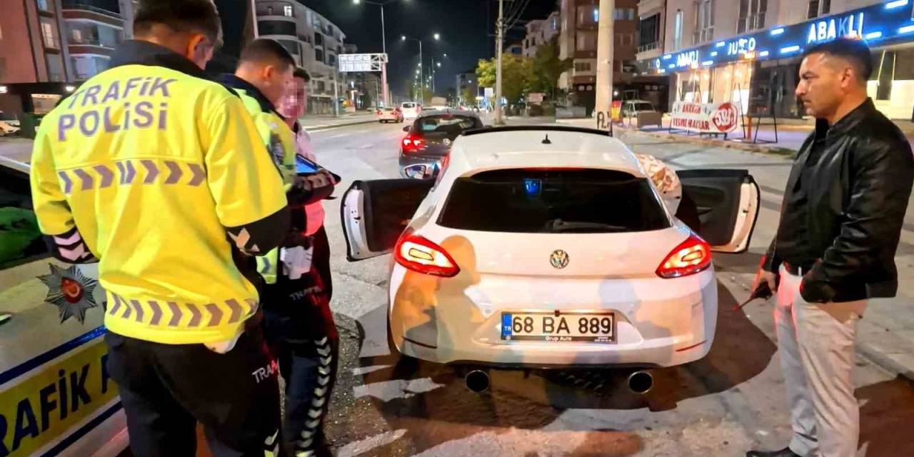 Abart Egzozlu Araç Sürücüsüne 11 Bin 434 Lira Ceza