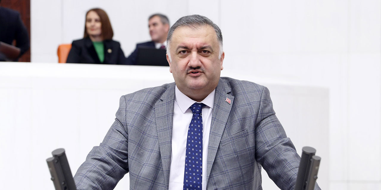 Karal’dan Deprem Açıklaması: “Deprem Gerçeğini Siyaset Üstü Görmeliyiz”