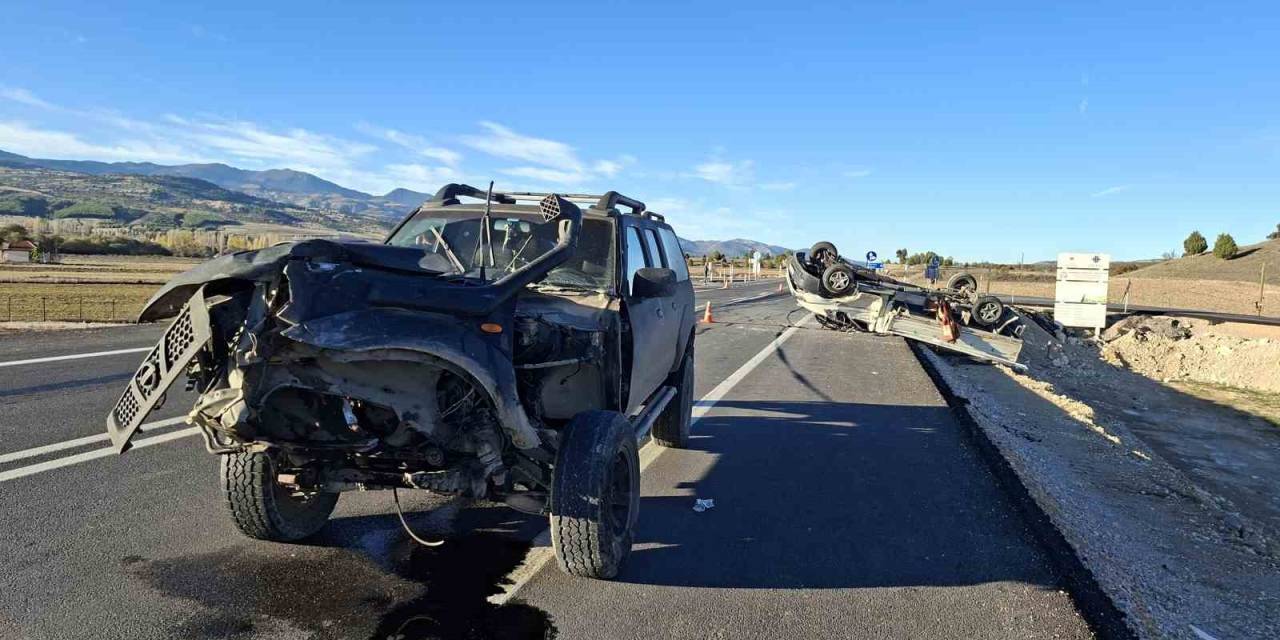 Hisarcık’ta Trafik Kazası: 4 Yaralı
