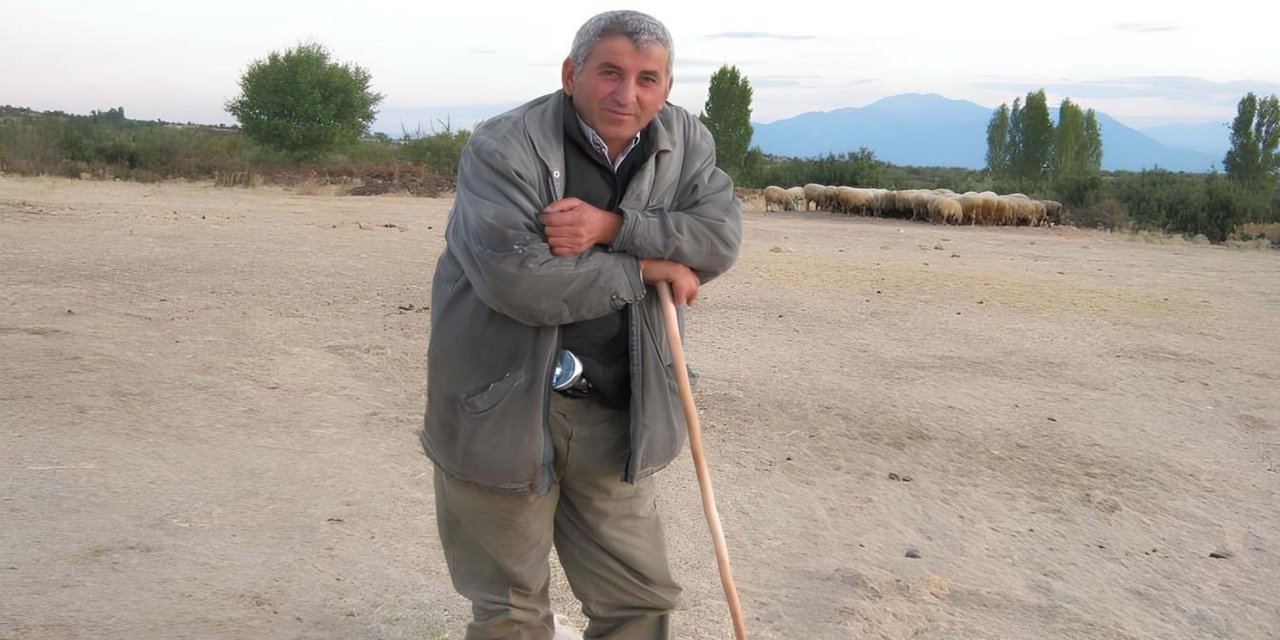 Denizli'de kayıp çift, devrilen traktörün altında ölü bulundu