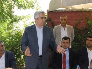 Ak Parti’li Adaylar, Muhtarlarla Bir Araya Geldi