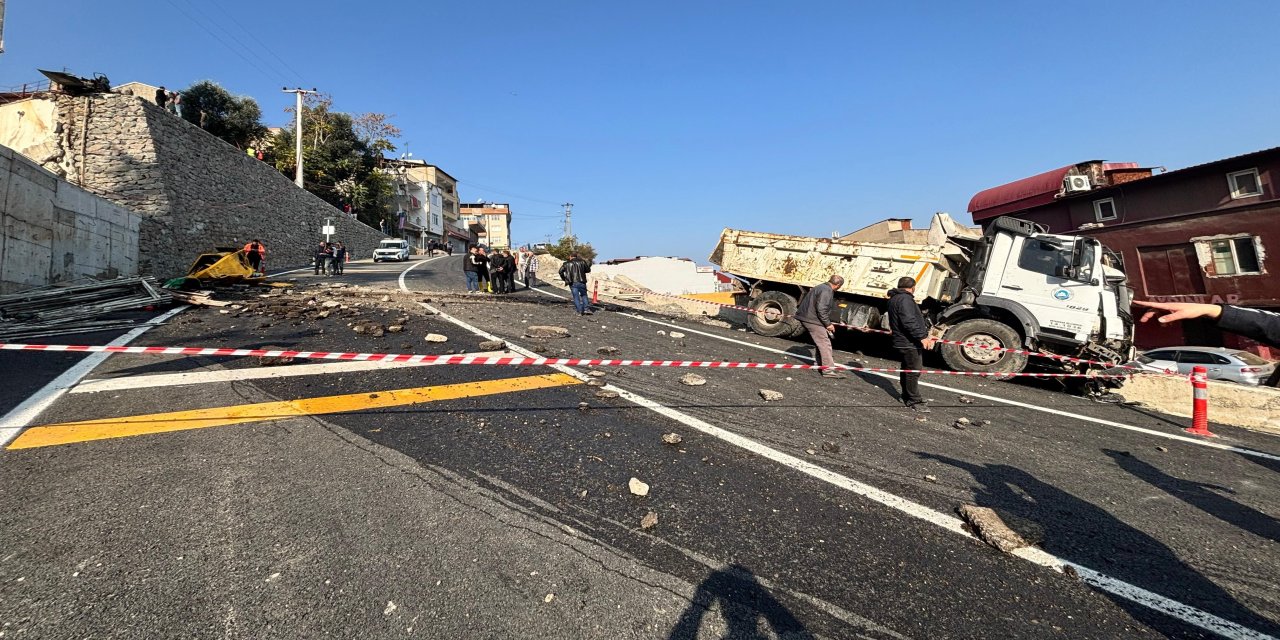 Belediyeye ait kamyonet az kalsın faciaya yol açıyordu