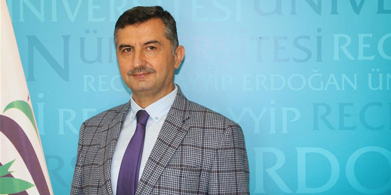 RTEÜ İlahiyat Fakültesi Dekanlığına Prof. Dr. Şevket Topal Vekaleten Atandı