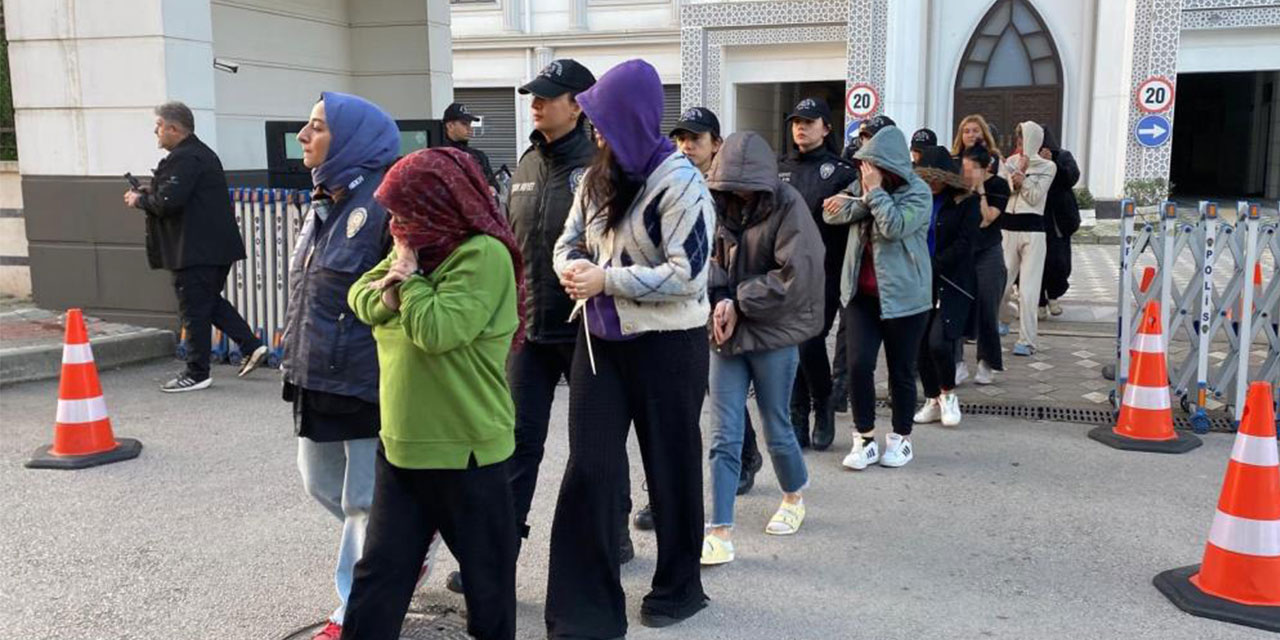 "Sahte bungalov" çetesine dev operasyon: 37 şüpheliden 14'ü tutuklandı